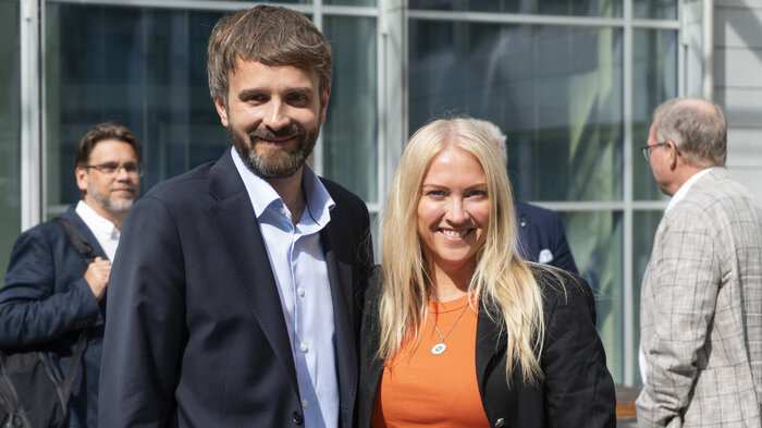 bilde av vestre og larsen