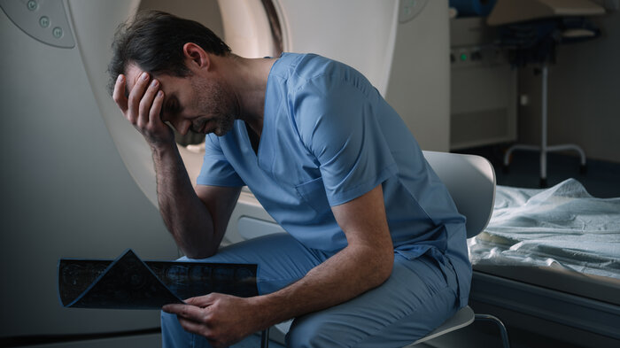 Utslitt sykepleier Utslitt sykepleier