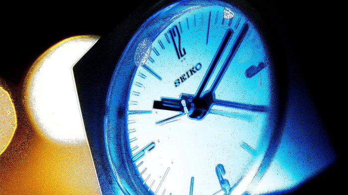 Bildet viser en klokke