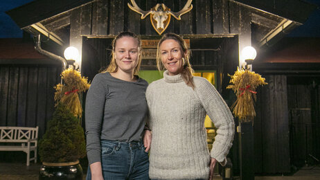 Bildet er fra Hurdalsjøen psykiatriske sykehus og viser Åshild og programleder Helene Sandvig