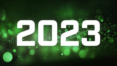 Bildet viser grønt glitter og årstallet 2023