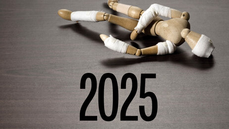 Bilde av dukke med bandasjer