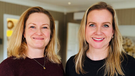 Bildet viser Sigrid Elin Utne og Ingrid Mjanger Thorsnes