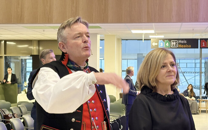 bilde av ole hope og marit lind