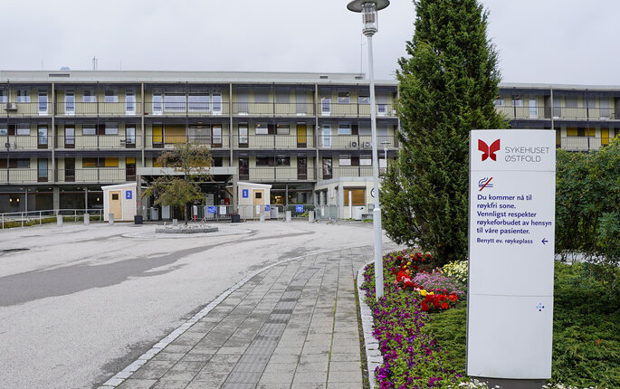 Bildet viser inngangen ved Moss sykehus