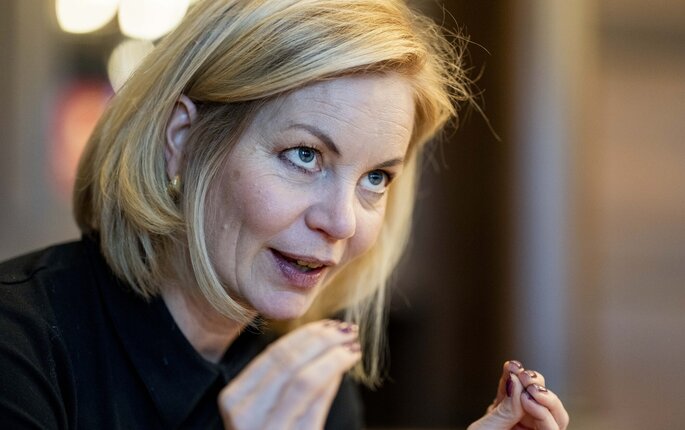 Bildet viser forskning- og høyere utdanningsminister Sigrun Aasland.