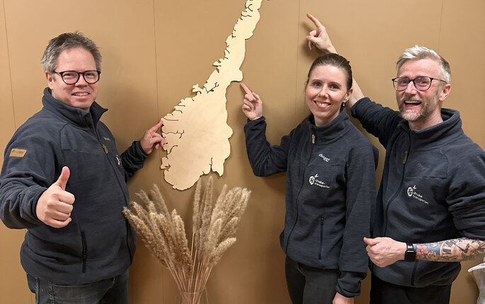 Bildet viser ansatte i Ønsketransporten.