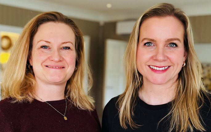 Bildet viser Sigrid Elin Utne og Ingrid Mjanger Thorsnes