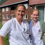 Bilder viser student Marit Lien Haugen og praksisveileder Ida Marie Strand på sykehjemmet i Austbygde Tinn