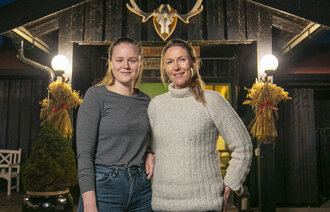 Bildet er fra Hurdalsjøen psykiatriske sykehus og viser Åshild og programleder Helene Sandvig