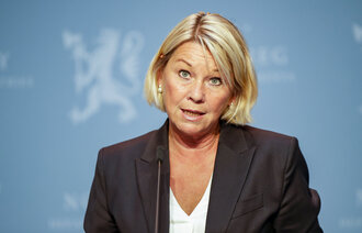 Justis- og beredskapsminister Monica Mæland på pressemøte om koronasituasjonen.
