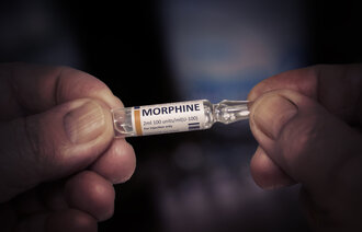 Bildet viser en morfinampulle