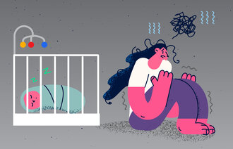 Tegningen viser et spedbarn som ligger i en sprinkelseng og en mor som er fortvilet