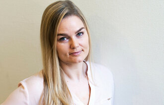 Bildet viser Hanne Charlotte Schjelderup