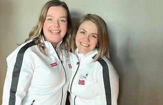 Bildet viser Emma Straub og Jenny-Marlen Skogeng 
