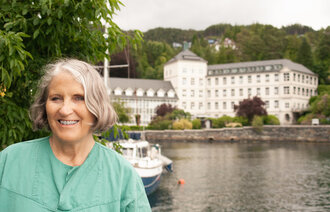 Sykepleier Turid Hagevik Heggeland ved Kysthospitalet i Hagevik
