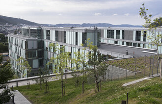 Bildet viser en av bygningene tilknyttet Haukeland universitetssjukehus.
