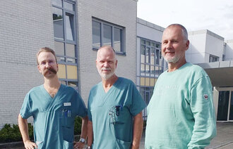 bilde av audiografen, overlegen og klinikklederen ved sykehuset namsos