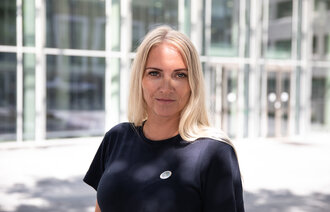 Bildet viser et portrett av Lill Sverresdatter Larsen