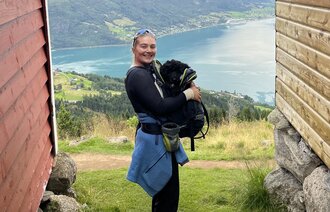 Signe med hunden Krokus