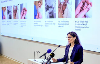 Bildet vise helsedirektør Cathrine M. Lofthus