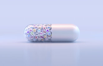 Bildet viser en stor kapsel som inneholder mange ulike stoffer.