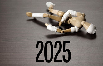 Bilde av dukke med bandasjer