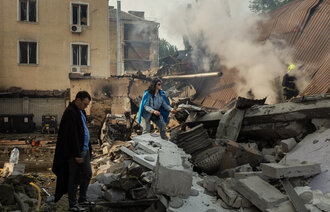 Bildet viser Kyiv etter bombeangrep