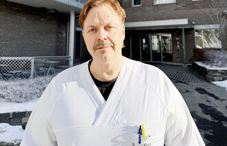 bilde av fagsykepleier knut h&aelig;rnes