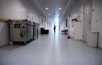 Bilde viser fengselsbetjent og avdelingsleder Hege på avdeling A