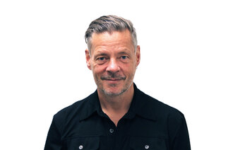 Bildet viser et portrett av Ørjan Greiff Johnsen