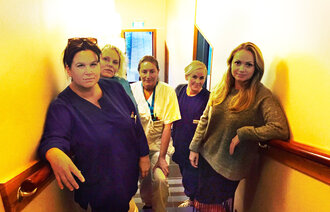 bildet viser tidligere sykepleiere i Arendals hjemmetjeneste