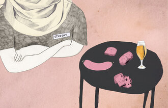 Illustrasjonen viser et fat med svinemat og overkroppen til en pleier med hijab og et skilt det står student på.