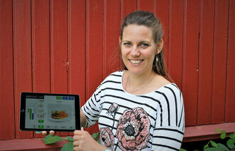 Caroline Farsjø er doktorgradsstipendiat på det treårige prosjektet Appetitt, som utvikler og tester en nettbrettsapplikasjon som skal hjelpe eldre med ernæringsmessige utfordringer.
