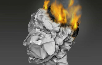 Illustrasjon av papimasjehode som brenner. Illustrerer hodepine