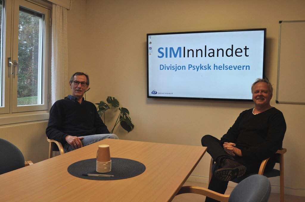 Johnny Sandaker og Arve Holmelid som jobber tett med arbeidet rundt simuleringssenteret