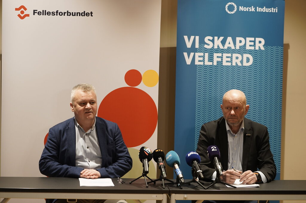 Sjefforhandlerne Jørn Eggum i Fellesforbundet og Stein Lier-Hansen i Norsk Industri