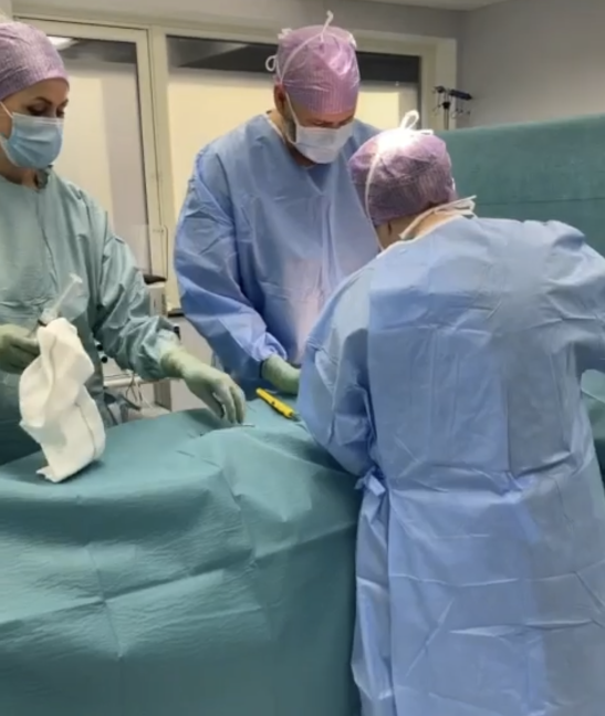 Bildet viser et operasjonsteam i arbeid.