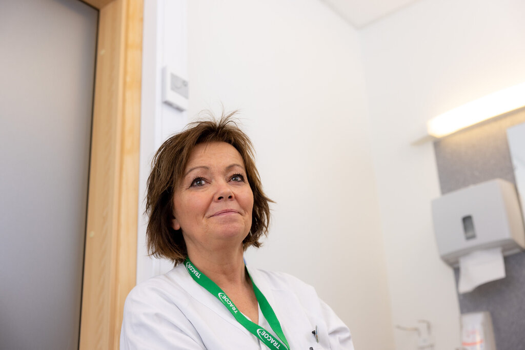 Avdelingssykepleier Bente Sangnæs ved ØNH-poliklinikken ved Gjøvik sykehus