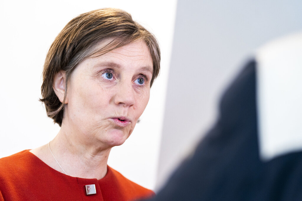 Bildet viser barne- og familieminister Kjersti Toppe (Sp).