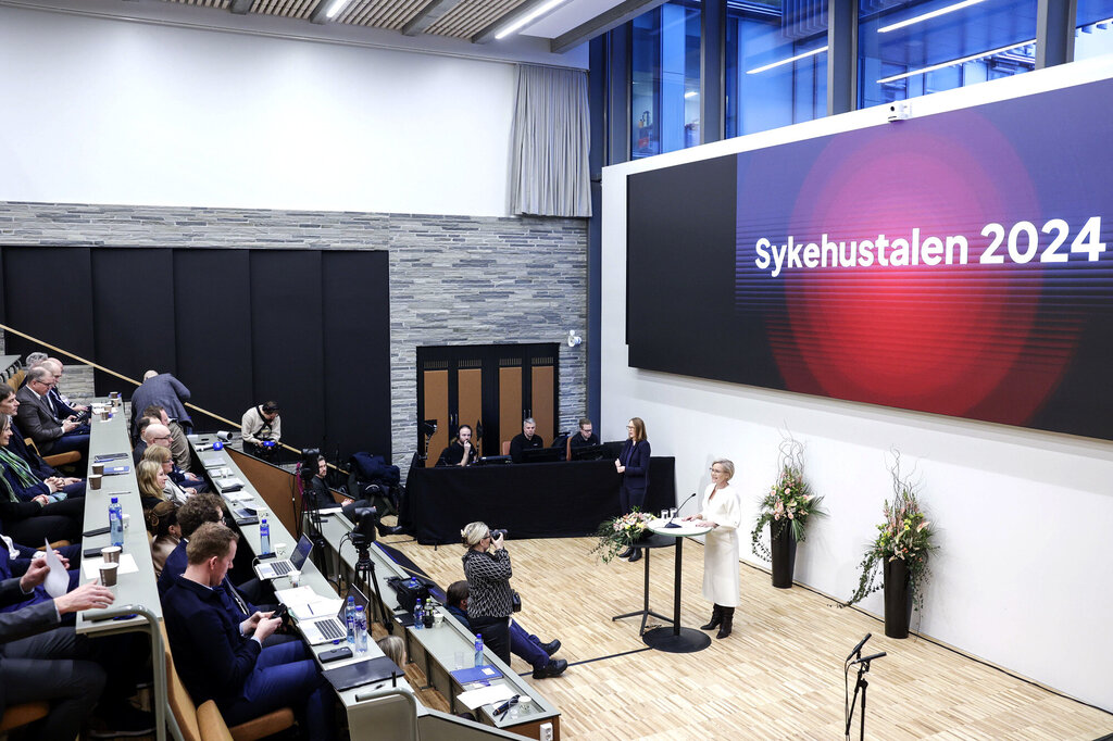 Bilde av helseminister Ingvild Kjerkol under sykehustalen 2024