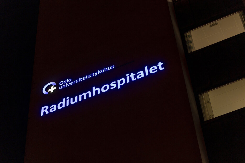 Bildet viser et skilt som det står Radiumhospitalet på