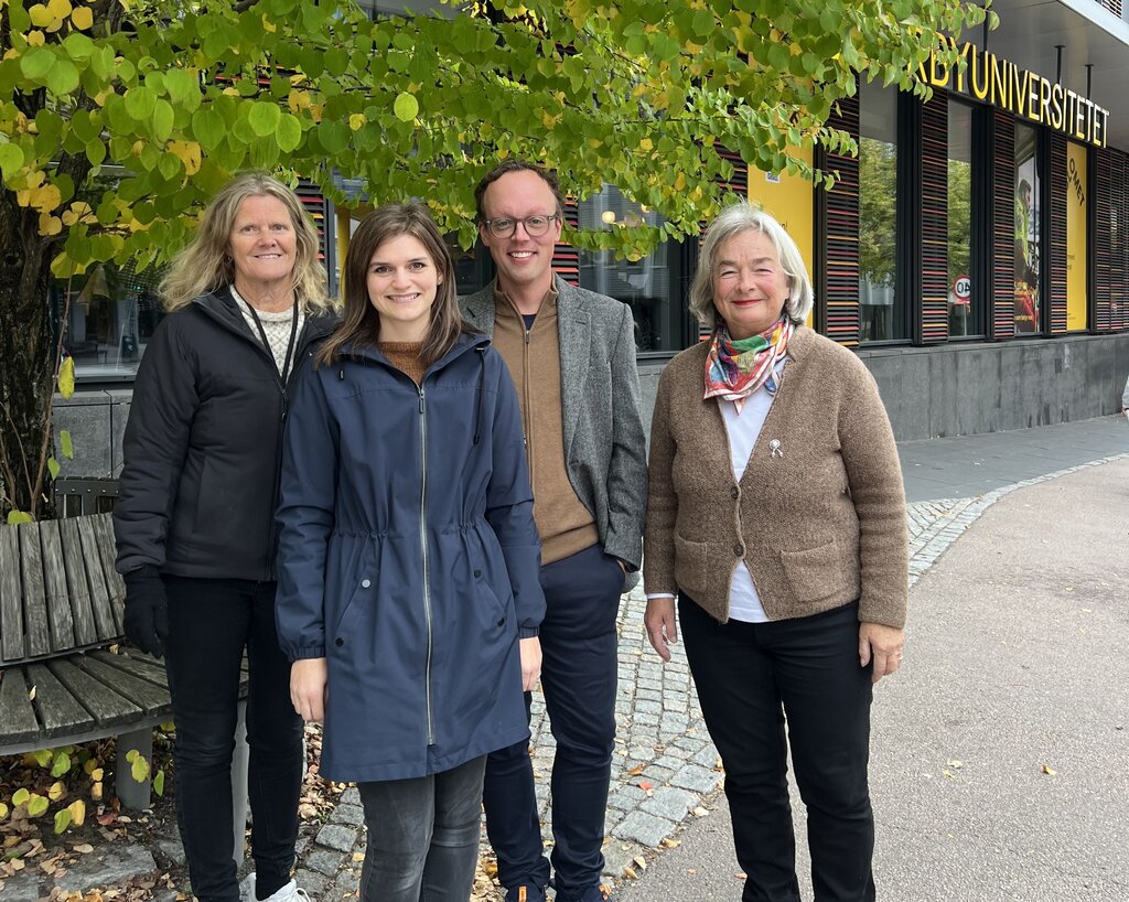 Bildet viser Borghild Løyland, Ida Hellum Sandbekken, Åsmund Hermansen og Inger Utne.