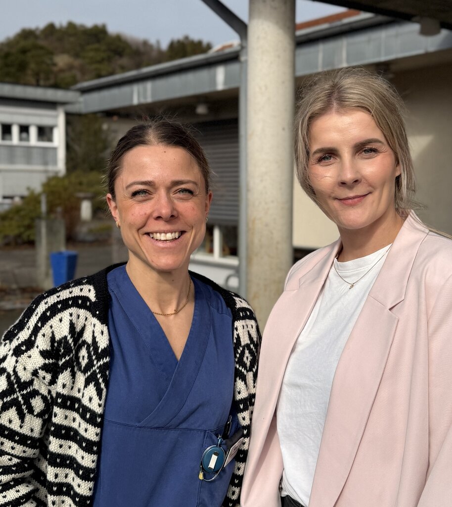 bildet viser Stine og Lene Ådnebergli