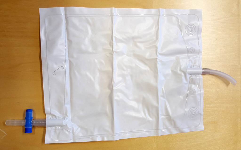 Bildet viser en pustepose, som er et hjelpemiddel for å forebygge lungekomplikasjoner, postoperativt.