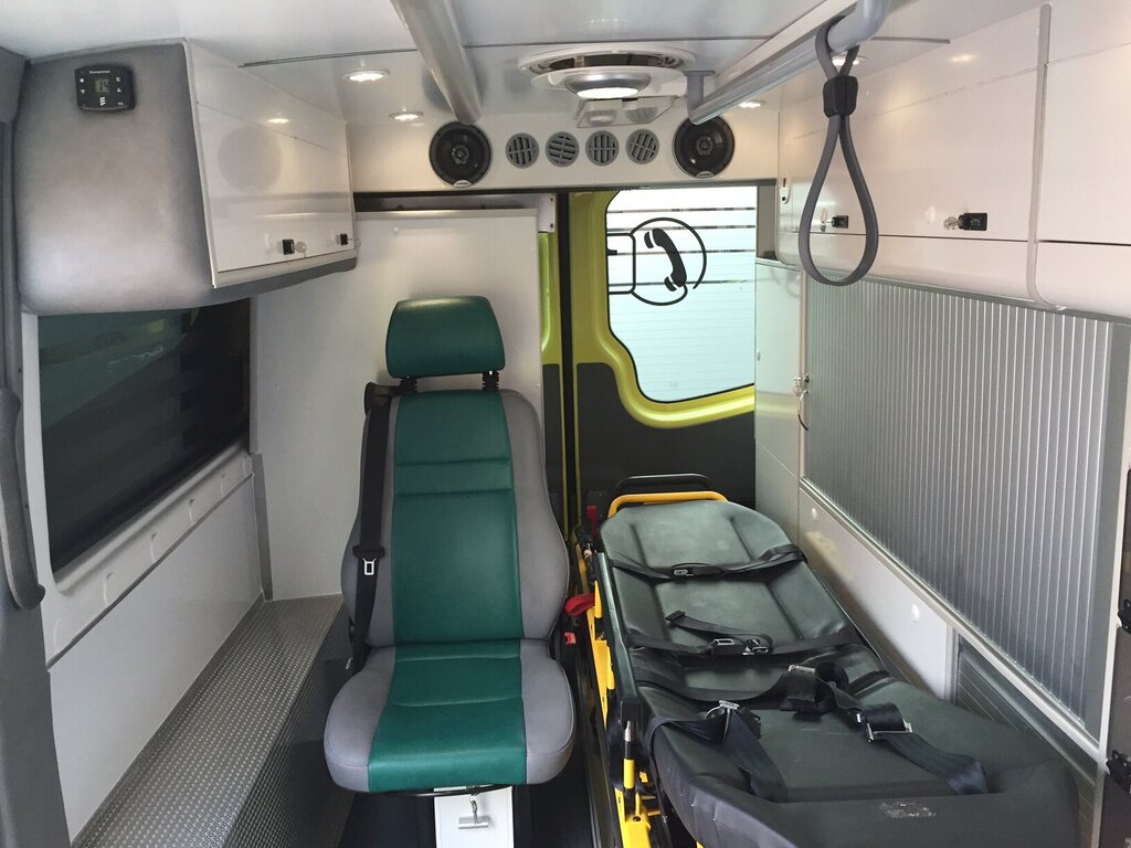Den psykitatriske ambulansen er utstyrt annerledes enn en vanlig ambulanse