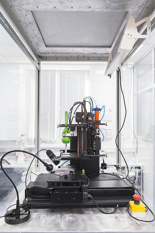 Bildet viser en bioprinter fra russiske 3D Bioprinting Solutions.