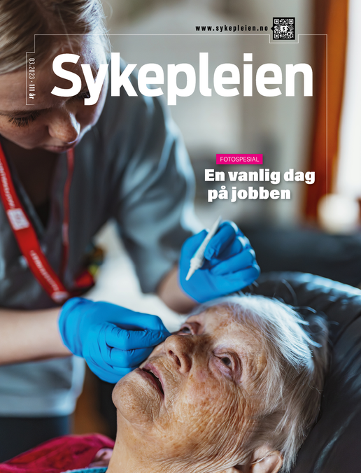 Bildet viser coveret til Sykepleiens fotospesial: En vanlig dag på jobben