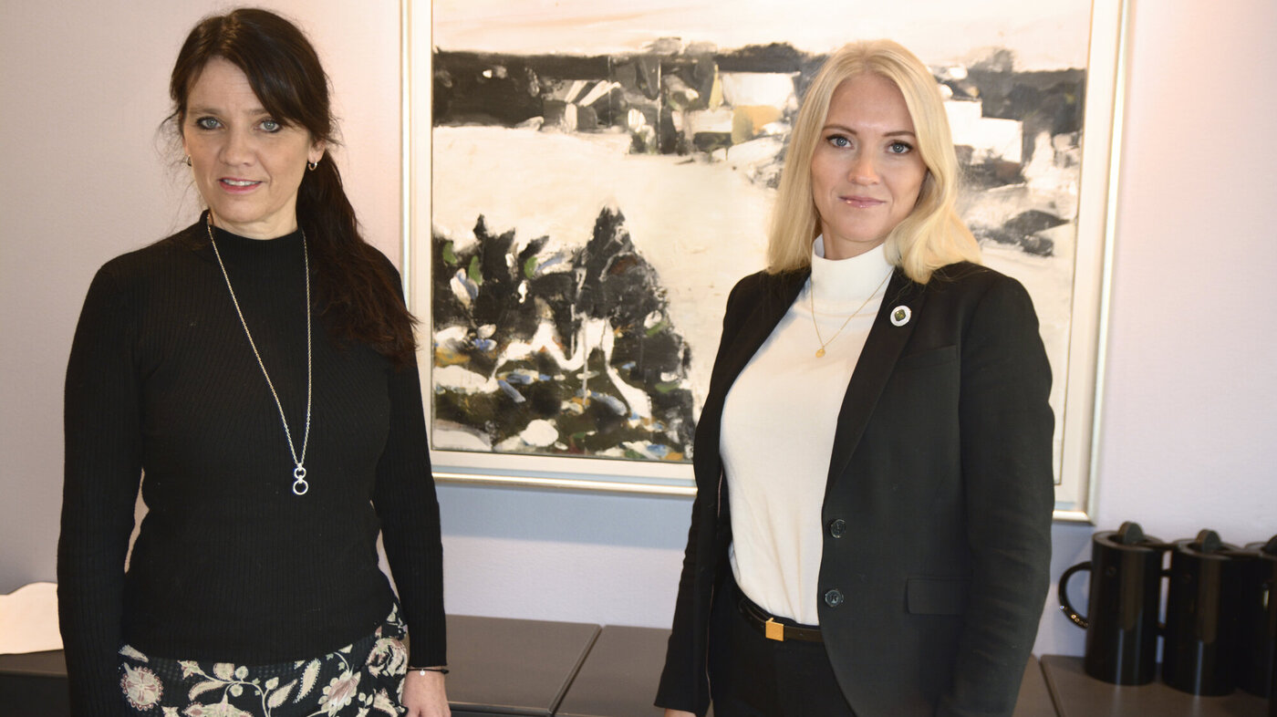 FORTSETTER: Her er Spekter-direktør Anne-Kari Bratten og NSF-leder Lill Sverresdatter Larsen da de innledende forhandlingene startet i august. 