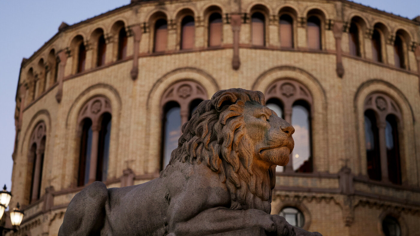 Stortinget Bildet viser Stortinget